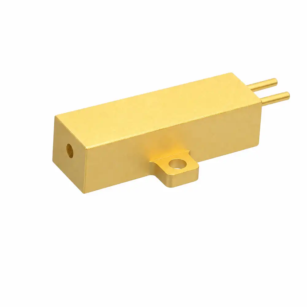 1535 nm 100 µJ erbium-glass laser source
