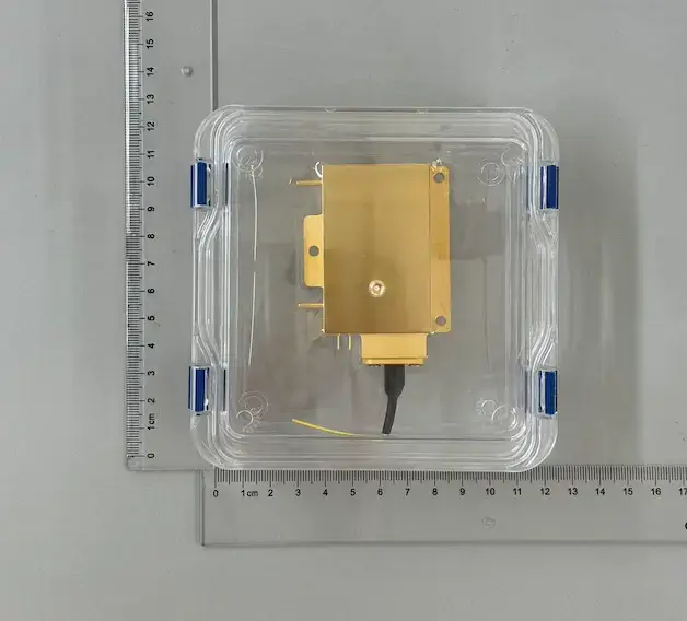 lumexis fiber coupled laser diode photo with box package and dimension